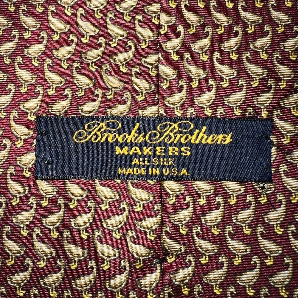 Beautiful Brooks Brothers silk men's neck tie